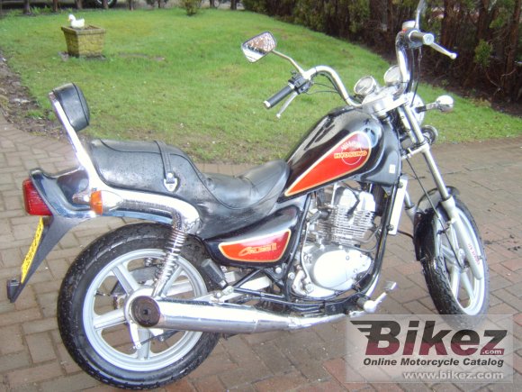 2001 Hyosung Cruise II photo